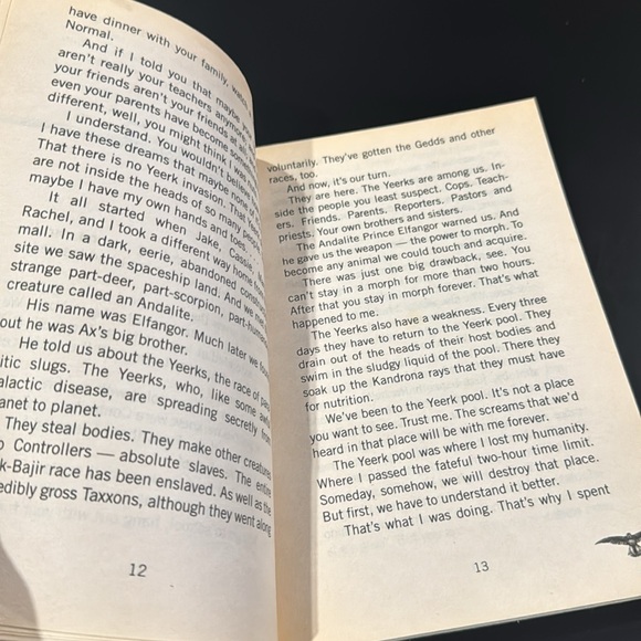 Animorphs #13: The Change by K. A. Applegate - Scholastic Paperback Novel - Picture 8 of 11